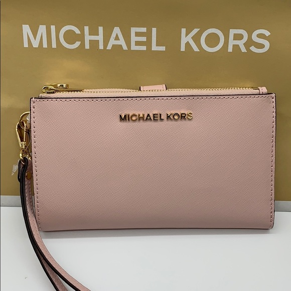 MICHAEL KORS LG DOUBLE ZIP WRISTLET Powder Blush - Picture 4 of 16